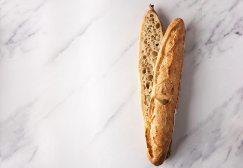 Notre baguette, élue Meilleure Baguette de Paris 2022, est également disponible dans notre boutique